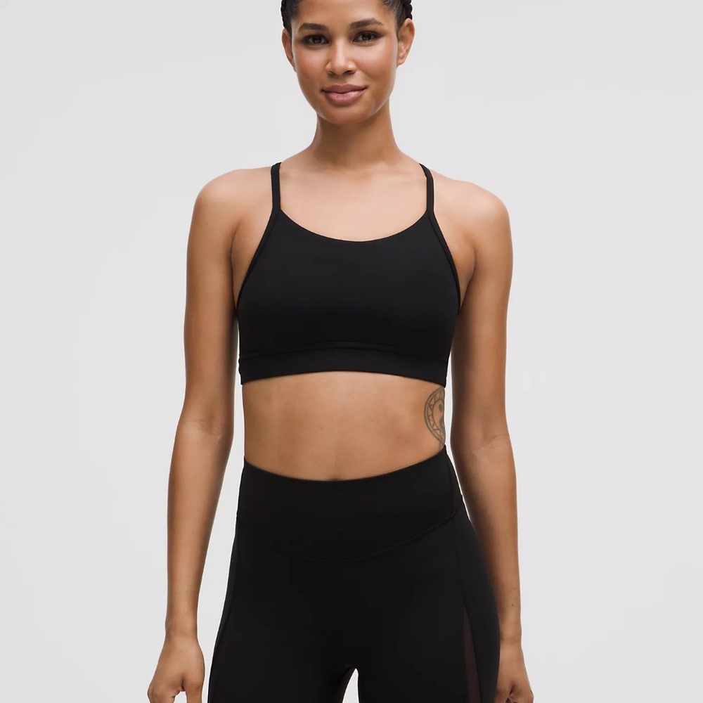 Lululemon Flow Y Longline Bra. Size 6. Black.